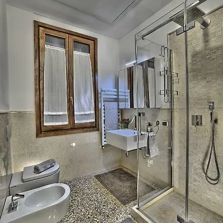 Elegante Ai Carmini Venezia
